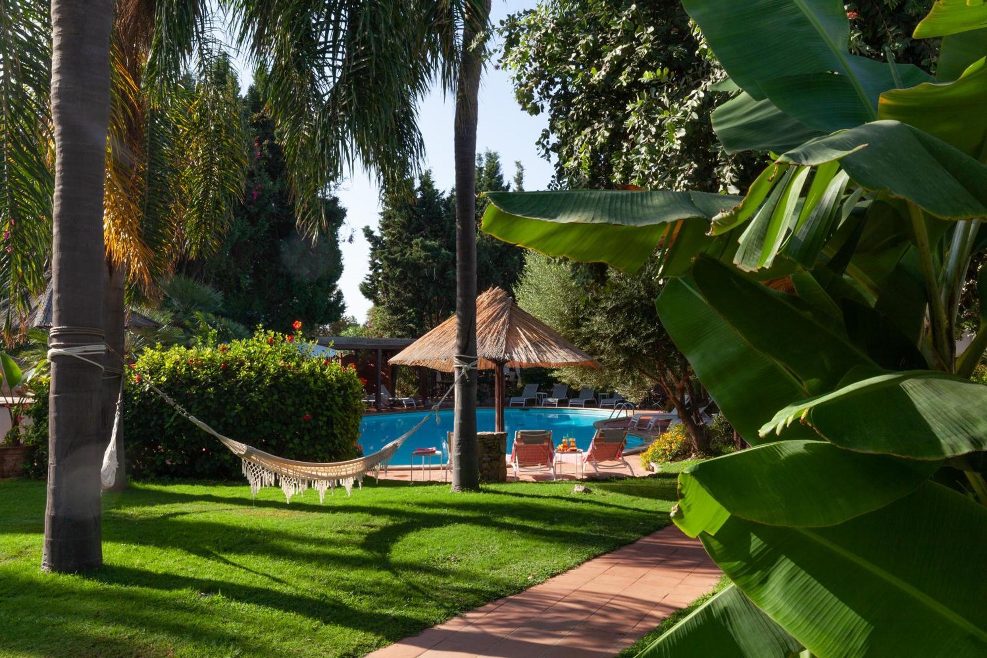 Nora Club Hotel & Spa Pula Exterior foto