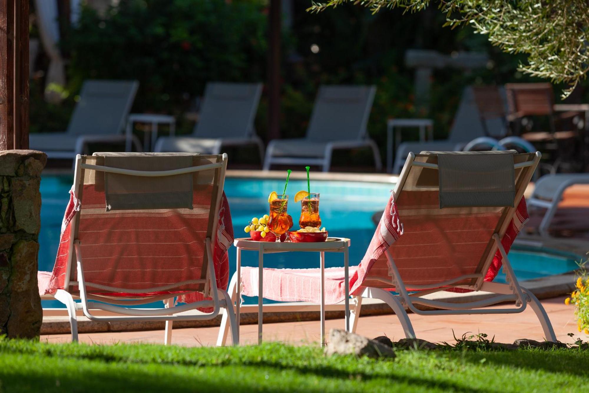Nora Club Hotel & Spa Pula Exterior foto